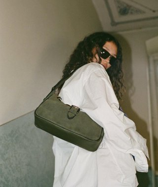 Liebeskind Ren Schultertasche S - Olivgrün