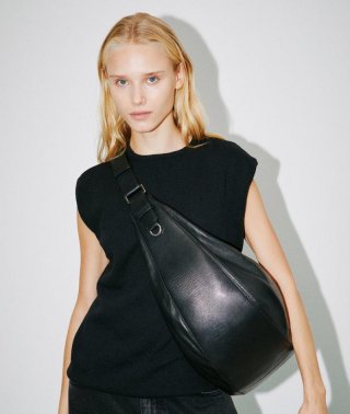 Liebeskind Moon Hobo L - Schwarz