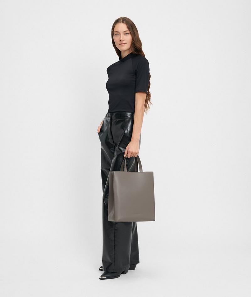 Liebeskind Paper Bag M - Sandstein
