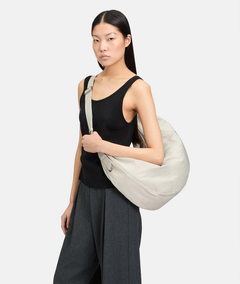 Liebeskind Nylon Moon Hobo L - Creme