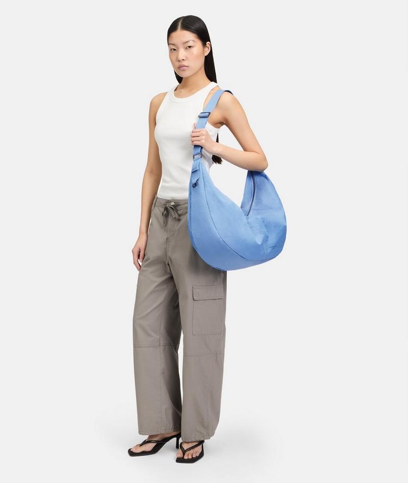 Liebeskind Nylon Moon Hobo L - Blau