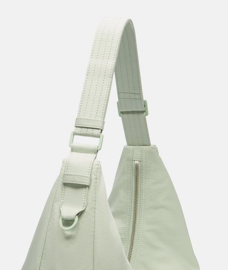 Liebeskind Nylon Moon Hobo M - Salbeigrün